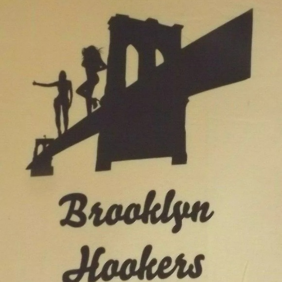 Vintage Brooklyn Hookers Tee - unisex size M - Picture 2 of 4